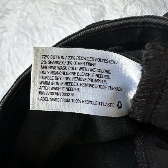 Universal Thread Black Mid-Rise Distressed Skinny Jeans Frayed Hem Size 8 / 29 R - Picture 13 of 13